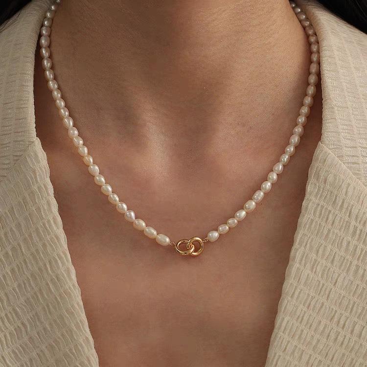 Hohe Qualität Trendiger Runder Kreuz Natürliche Süßwasserperle 14K Gold Filled Damen Kurze Kette Halskette Geburtstagsgeschenke Nie Verblassend