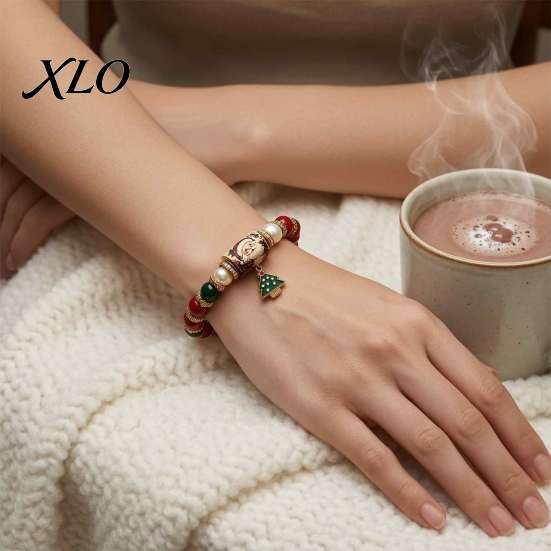Christmas Tree Accessories for Party Bracelet, Elastic Stretch Beaded Bracelet with Xmas Meaningful Keepsake Gifts Charm, Holiday Jewelry Women