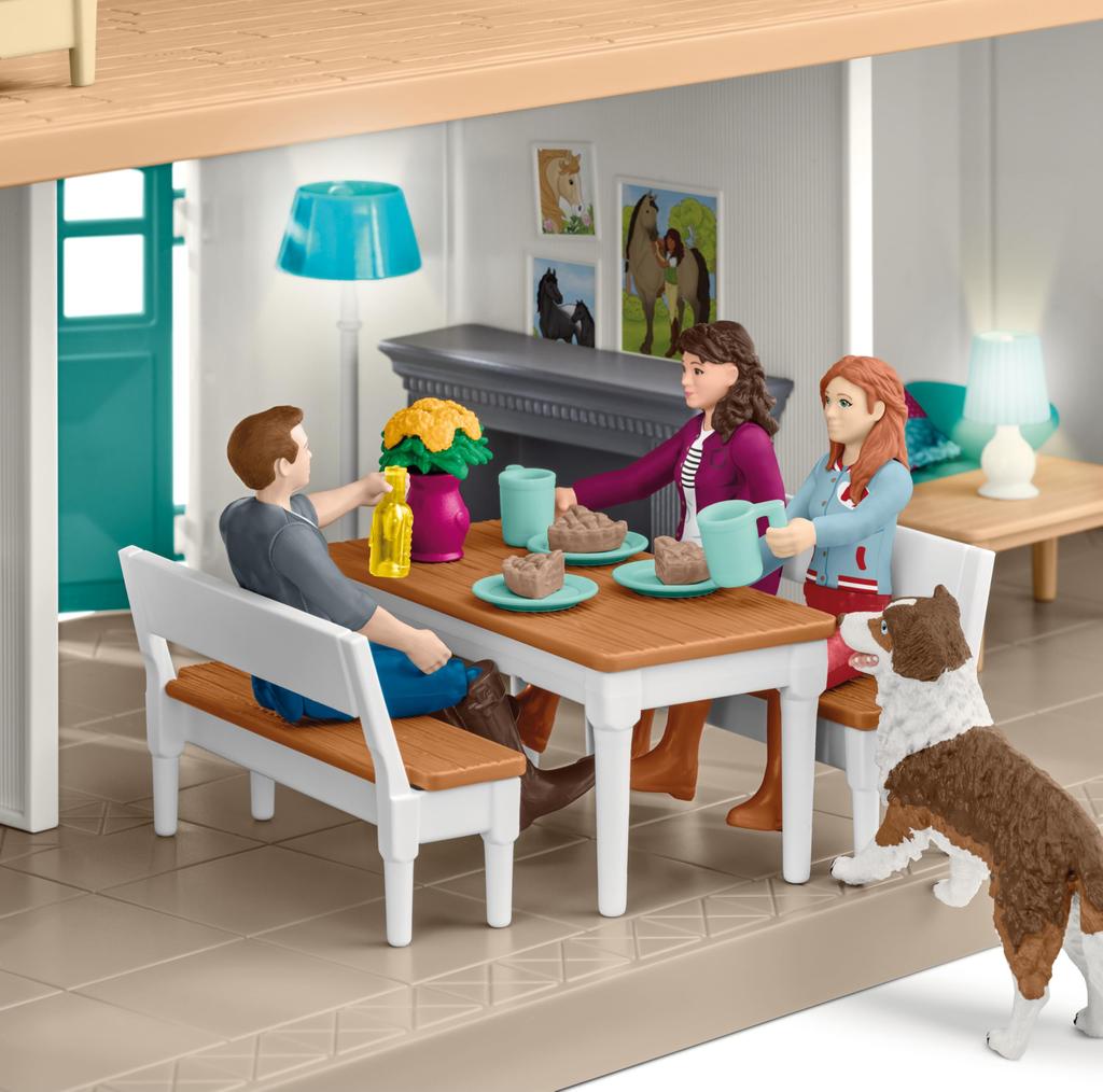 Schleich Horse Club Lakeside Country House 42706