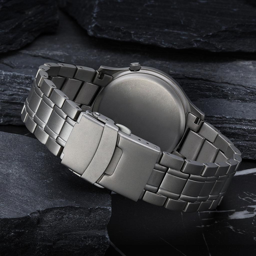 BERNY Titanium Watches for Men Super Luminous Dial Sapphire Outdoor Sports Field Quartz Watch Lightweight 5ATM Easy Read