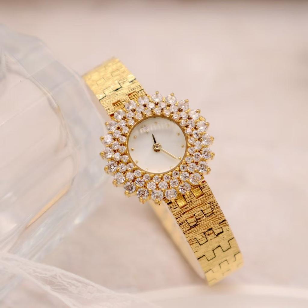 new fashionable vintage women's watch gold inlaid with Czech rhinestones luxury high-end watch premium gift