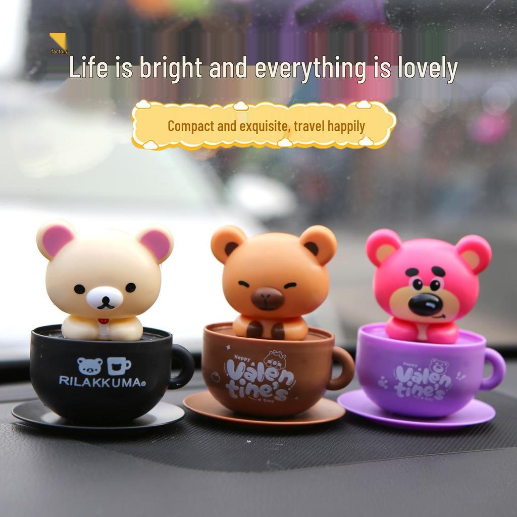 Solar-Powered Cute Cartoon KT Cat Car Ornament with Nodding Head