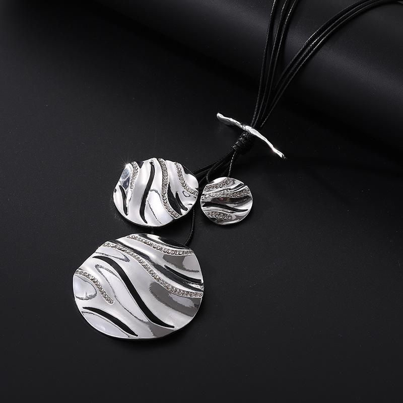 Geometric Tassel Pendant Women S Metal Simple Fashion Long Sweater Chain