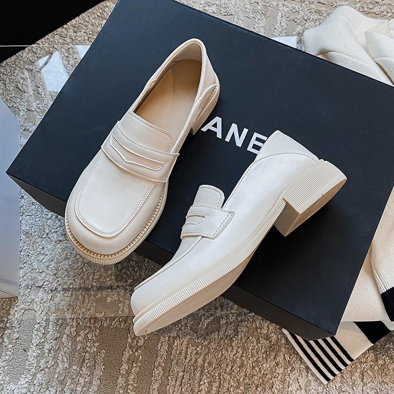 fashion Plus Size 43 44 Casual Loafer Shoes Woman British Style College Student Girls Casual Slip on Flats Shoes Female Feetwear