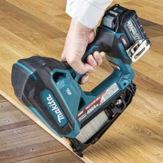 Makita 40Vmax Cordless Floor Stapler and charger sold ST003GZ [Tool only/Battery separately]