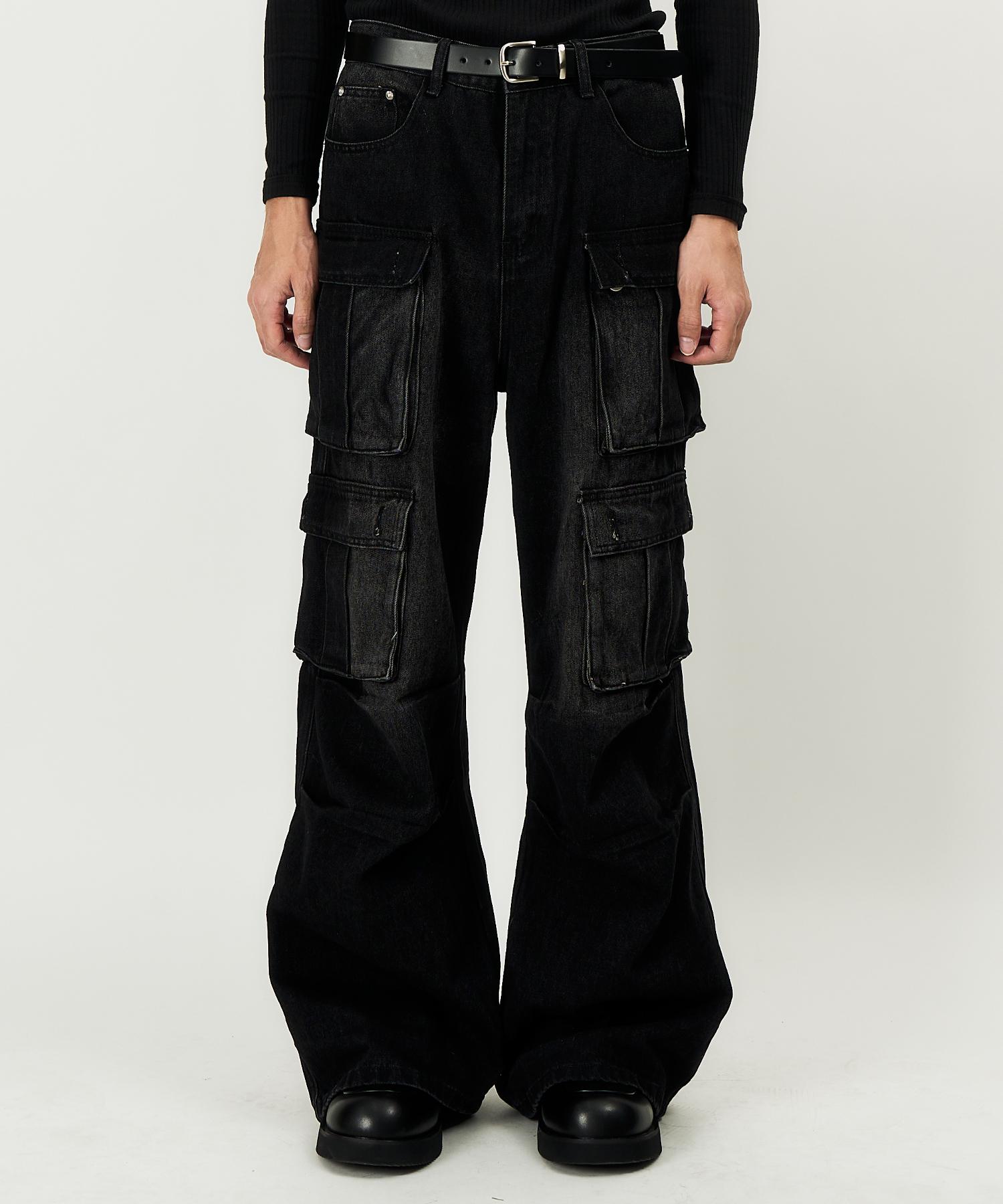 Dideobeulyueseui Multi-Pocket Wide Denim Pants (Black)