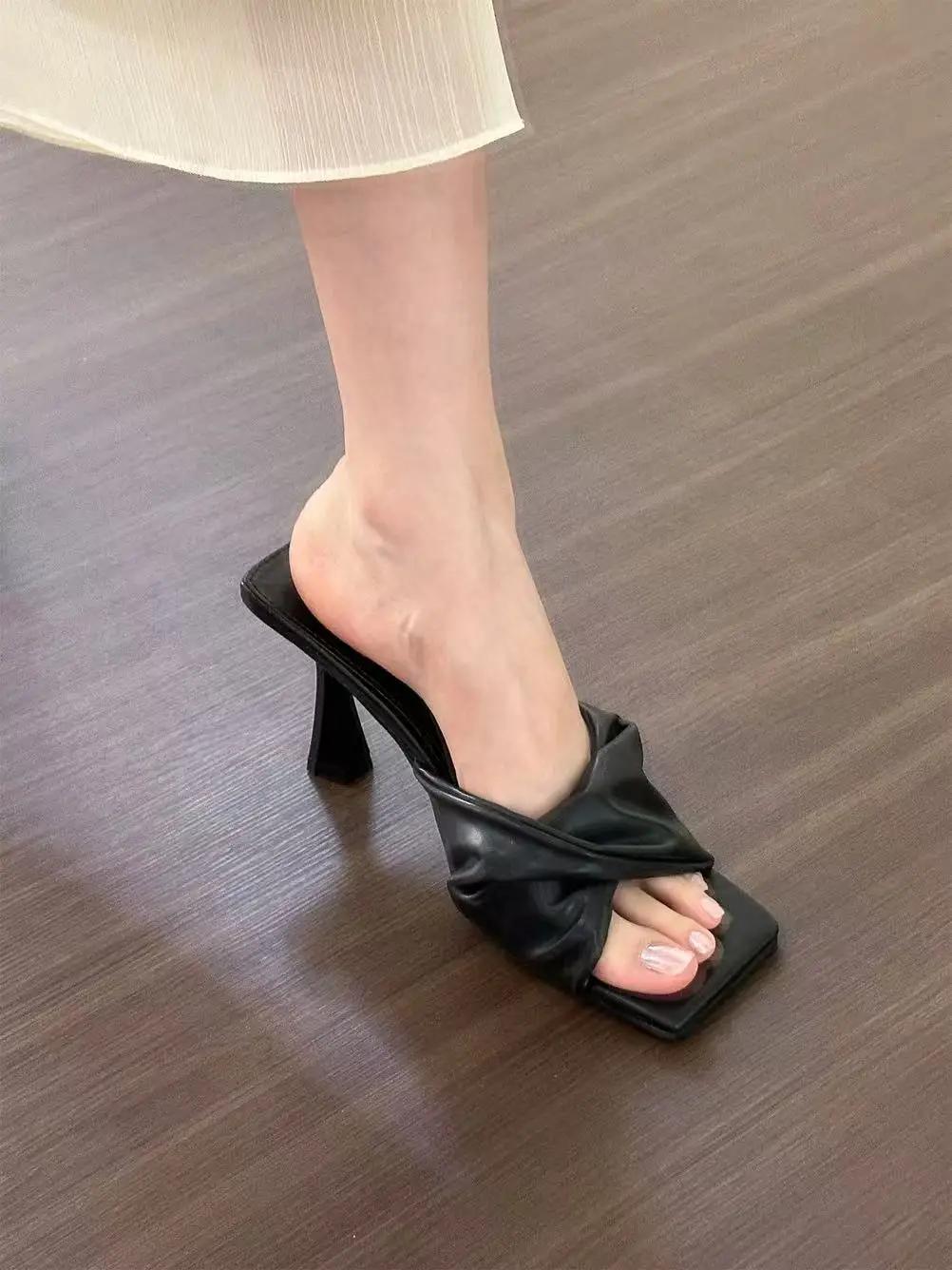 

Fashionable Slides Sandals 2026 Summer New Women s Exposed Toe High Heel Sandals Solid Color T-shaped Paired with Elegant Dress 42 чорний