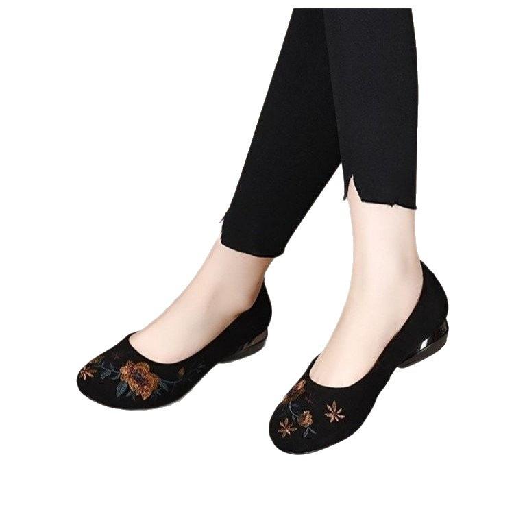 Non-slip medium single shoes spring ethnic style flat bottom shallow mouth embroidered Doudou shoes