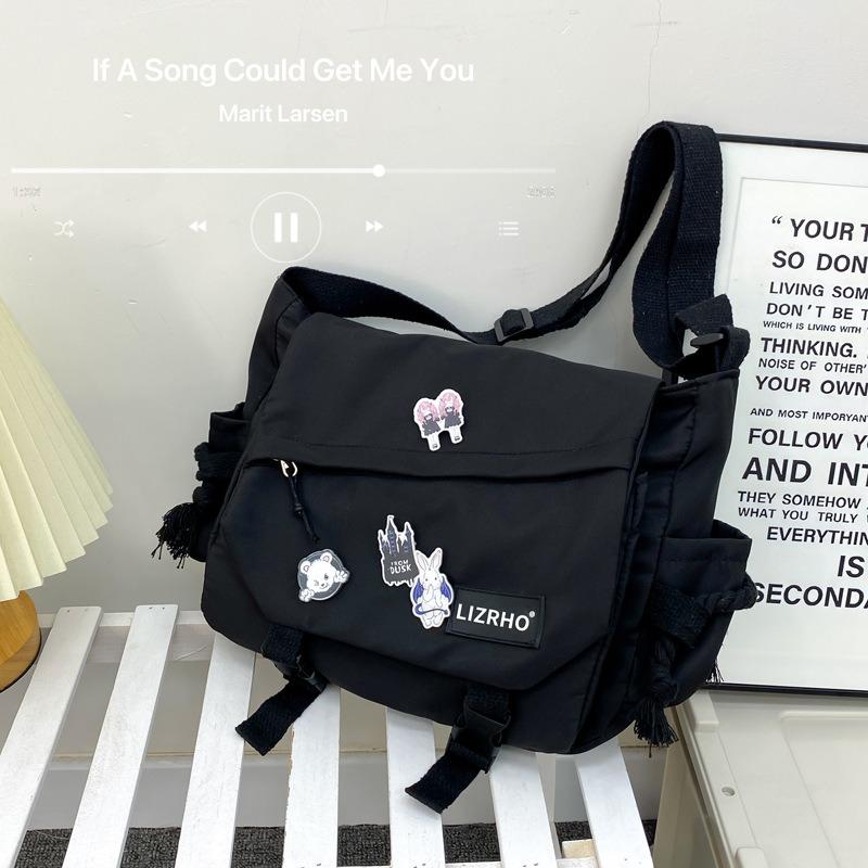 Wind large capacity shoulder bag men's Harajuku retro tooling mailman bag girl student messenger bag