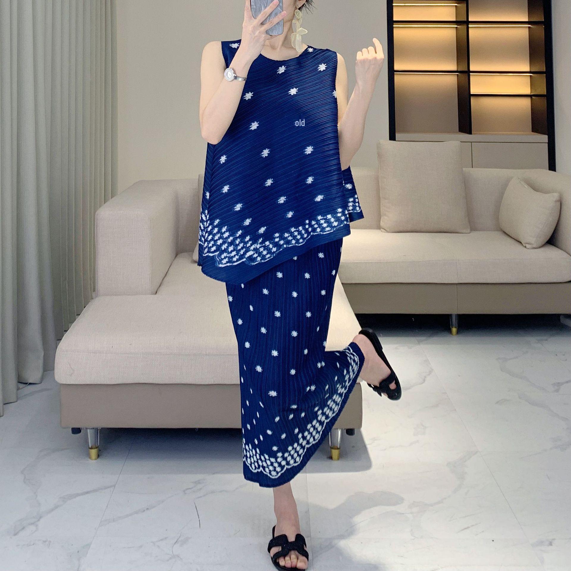 

2025 Женский элегантный цветочный костюм-двойка: Повседневный свободный топ и миди-юбка большого размера One Size [45-75 kg] темно-синий