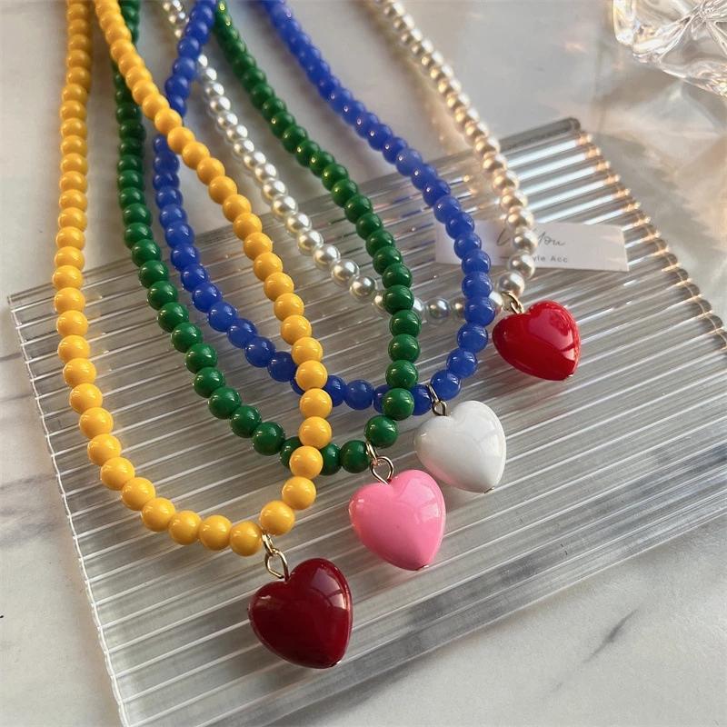 2024 Nouvelle Tendance Vintage Résine Acrylique Rose Cœur d'Amour Vert Collier Perlé pour Femmes Bijoux Esthétiques Mode Accessoires de Cou