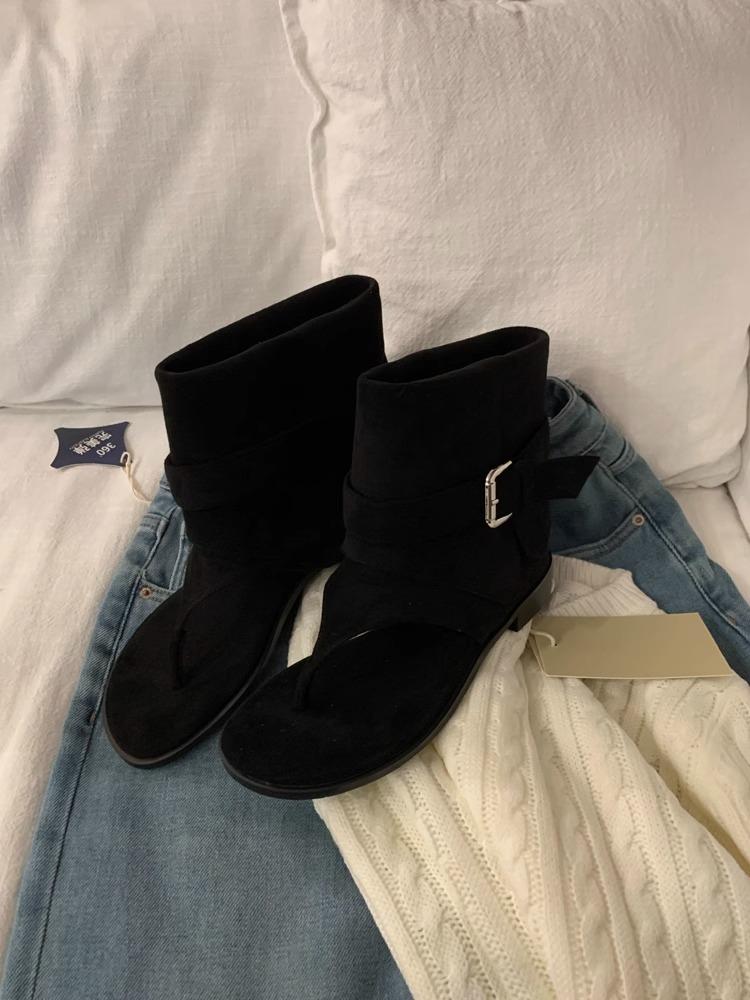 Soft leather herringbone toe sandals women's summer new soft flat-soled cool boots loose sleeve warehouse tube short boots