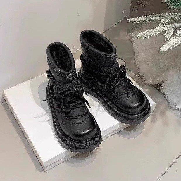Thick-bottomed Changbai Mountain snow boots for women are waterproof and non-slip, piled and thickened, and Northeast Harbin Snow Township Tourism