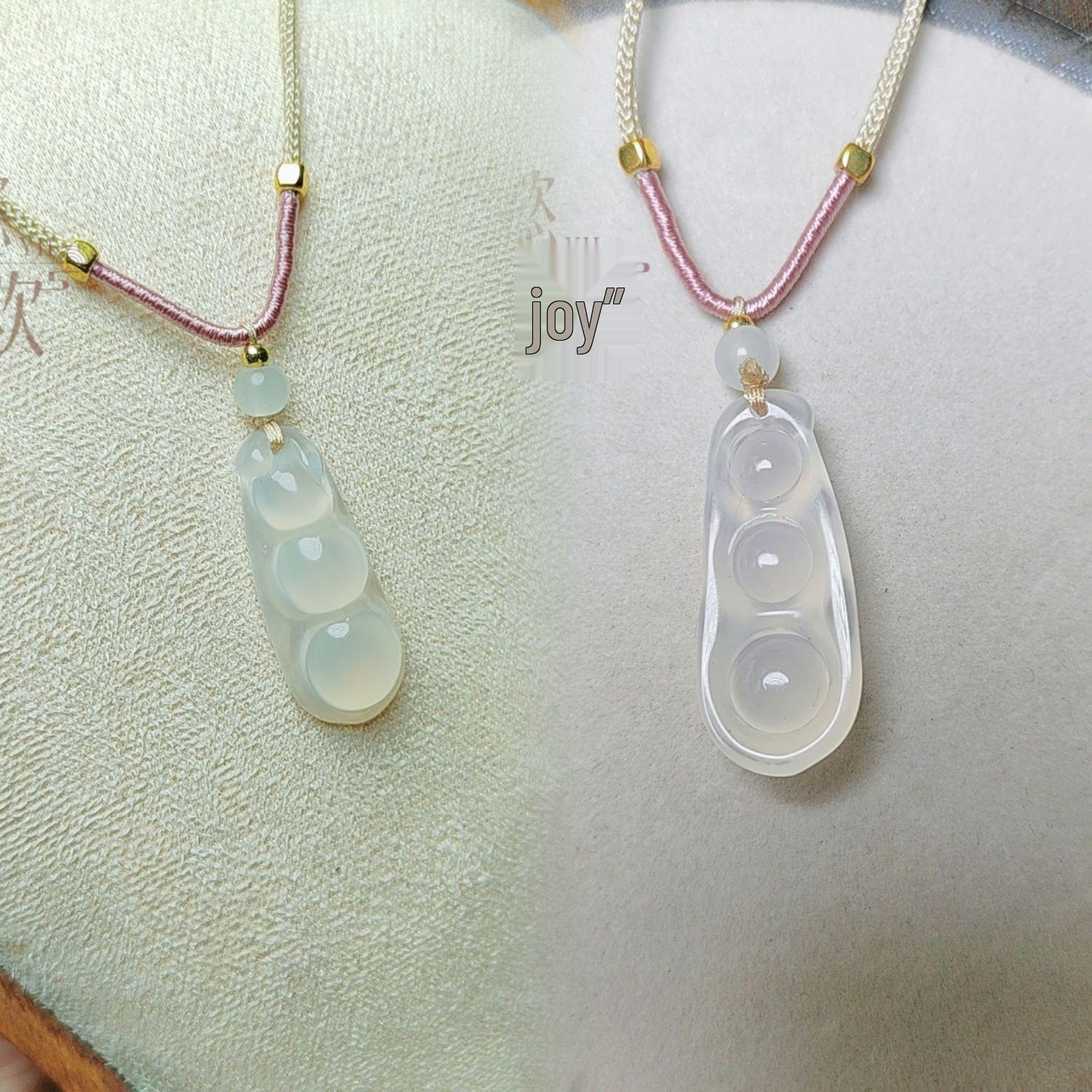 Изысканное двустороннее белое халцедоновое ожерелье-подвеска в виде боба Фу и листа