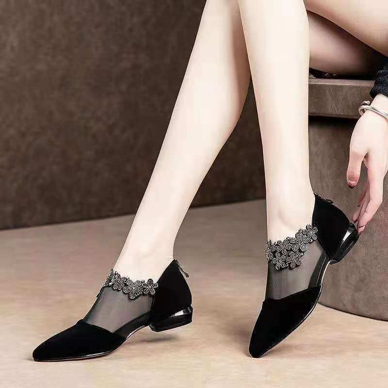 2025 spring and summer new large size breathable casual trend comfortable flat heel foot bag mesh breathable temperament women's single shoes
