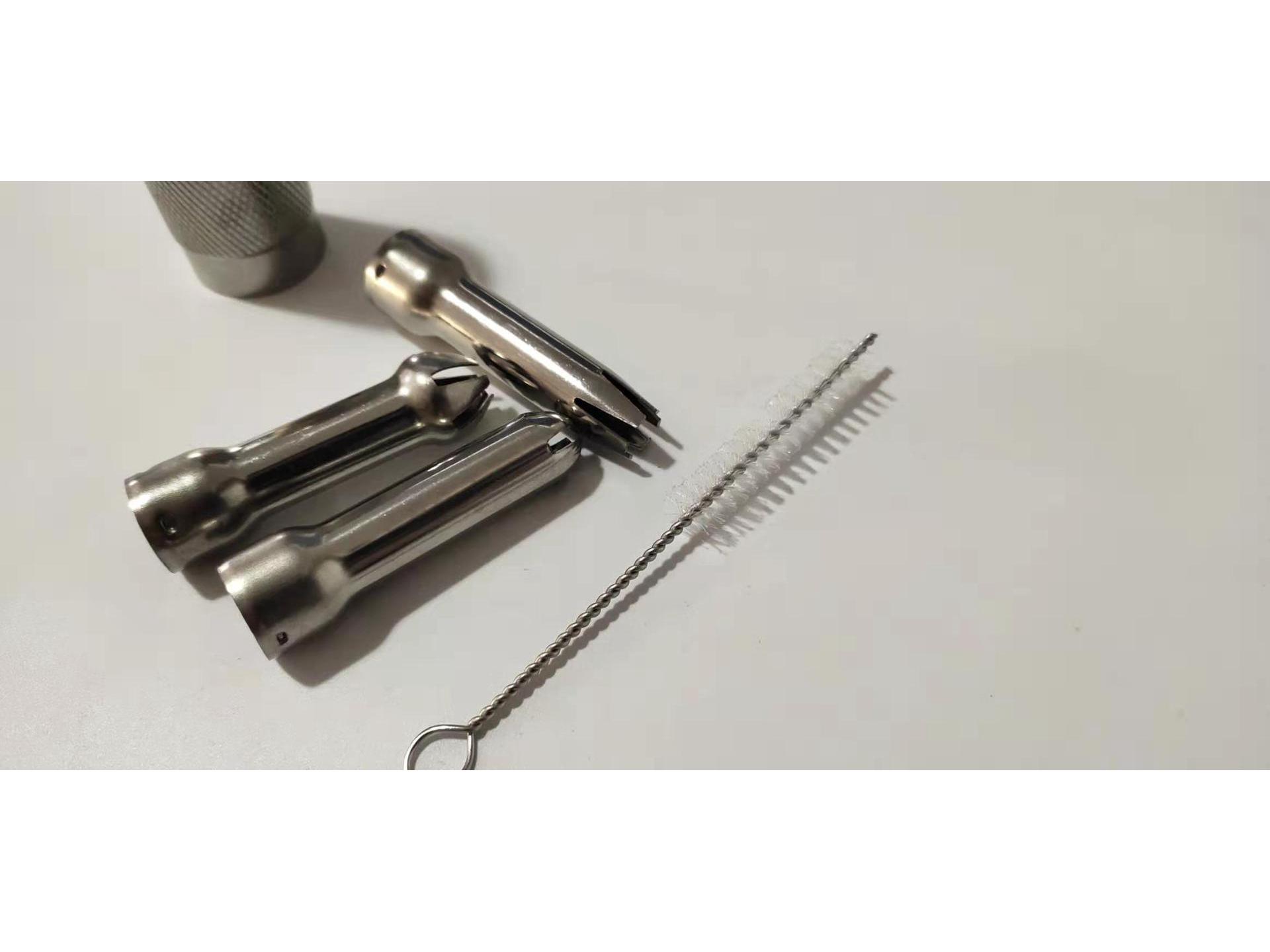 

Алюминиевый пистолет для взбитых сливок и пенообразователь для украшения кофе и тортов