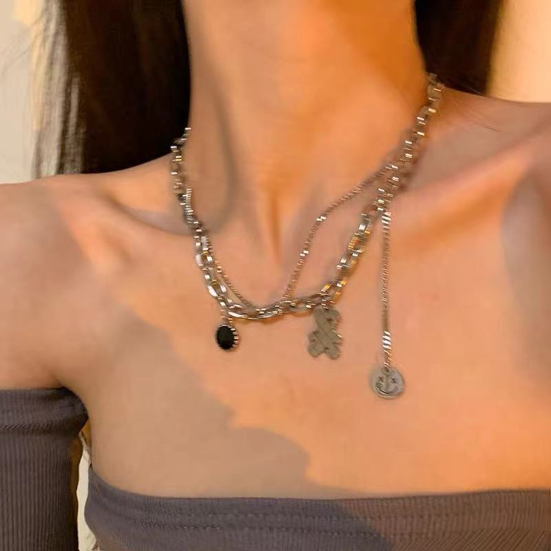 Boho Handmade Beaded Smiling Face Pearl Collar Clavicle Chain Fashion Imitation Pearl Necklace for Men Women Korean Jewelry
