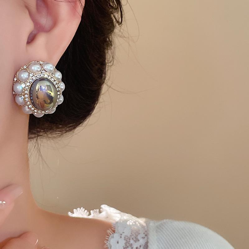 Silver needle court style diamond set oval imitation bead stud earrings personality temperament light luxury earrings