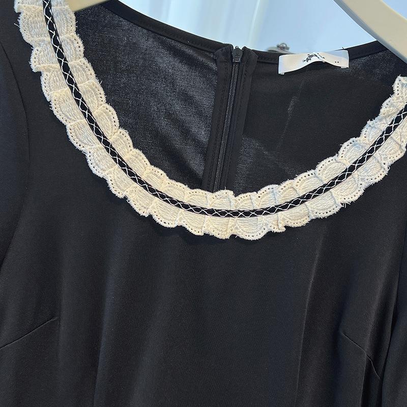 This Summer's New Plus-size Women's Lace Collar Short-sleeved Dress Makes You Look Slimmer