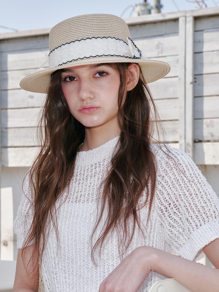 Olinkeompeulliteu Wave Ribbon Boater Hat (Beige)
