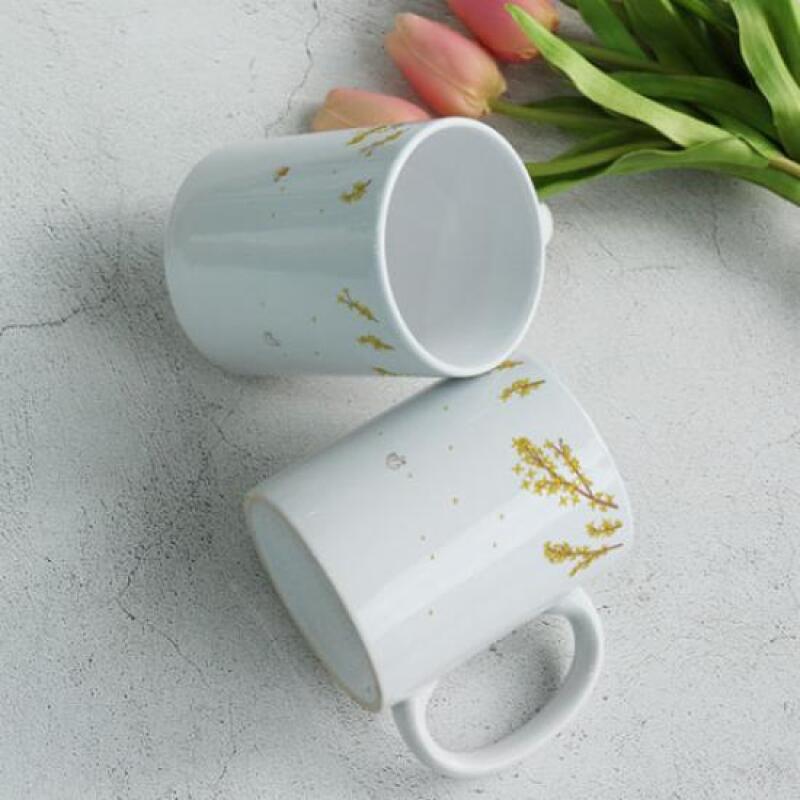 gb771-Design Mug 2p-Where Forsythia Flowers Are Falling