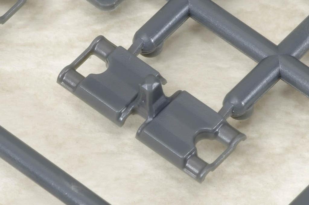 Laupen Model 1/35 Scale Articulated Caterpillar Tracks for the JGSDF Type 90 Tank with Rubber Pads