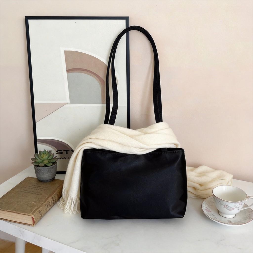 Nylon Tote Bag With Magnetic Closure For Daily Use In Elegant Art Style
