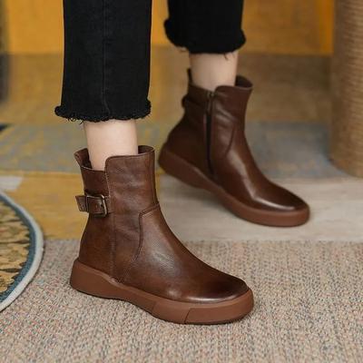 Moda 2024 Botas Curtas Retrô Sapatos Casuais de Solado Grosso Cano Alto Outono e Inverno Novas Botas da Moda Feminina Botins Pretos