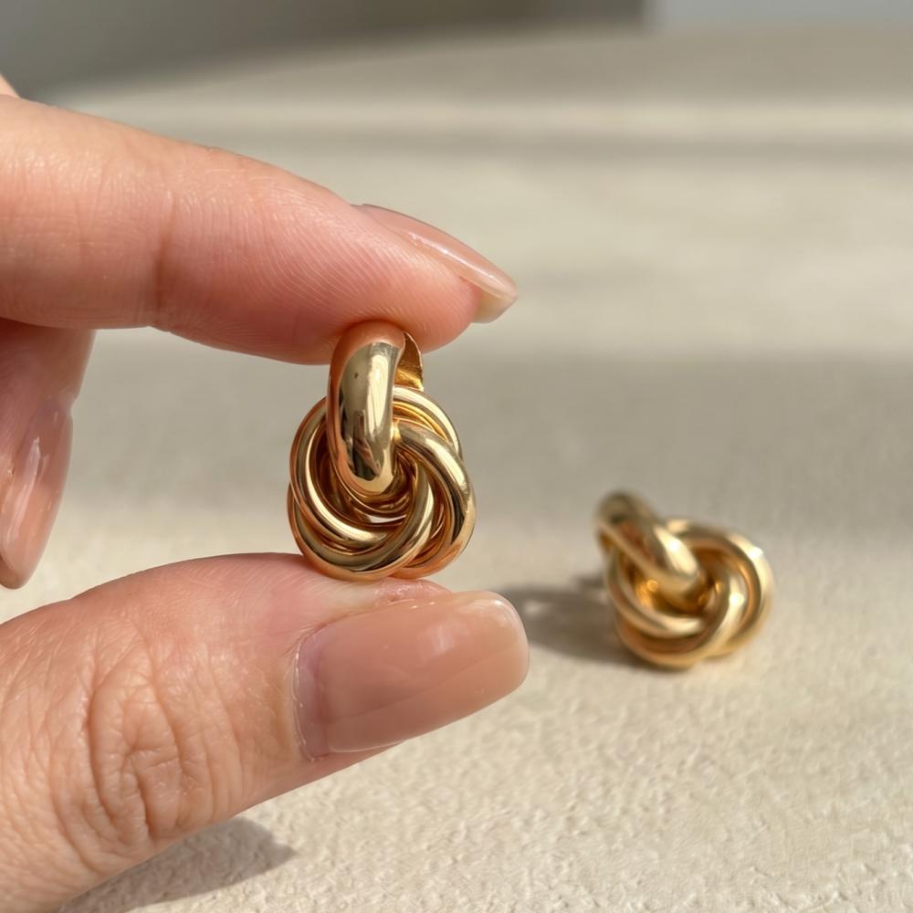 Twists Gold Silver Color Knot Hoop Korean Earrings for Women Shiny Plating Trendy Earring Butterfly Stud Cute Daily Jewelry