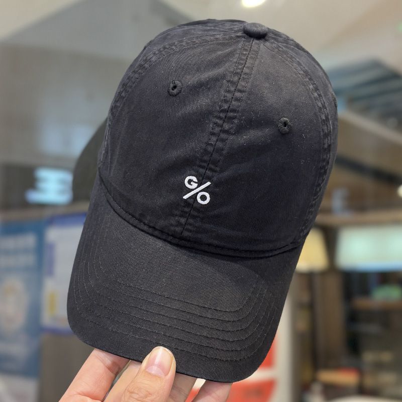 

Шляпа для мужчин и женщин 2025 Новая Бейсболка из стираного хлопка с козырьком, закрывающая лицо, Слим-фит, Мягкий верх, Универсальная, для пары, Делает лицо меньше Black