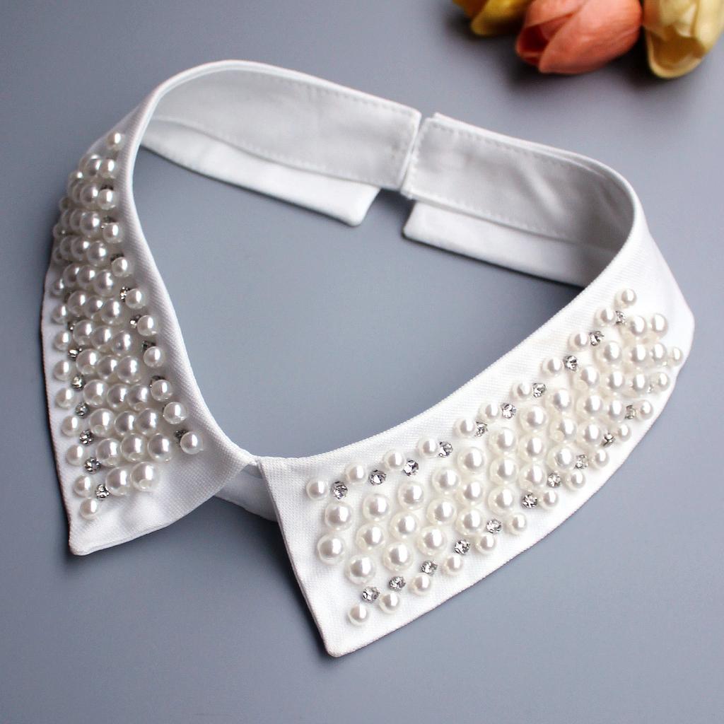 1 Piece of New-style Luxurious Fake Collar for Women, Featuring High-end and Exquisite Craftsmanship with Hand-sewn Pearls. This