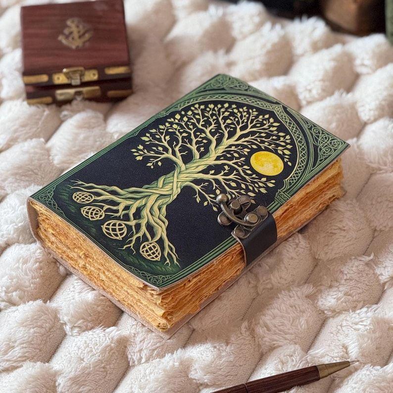 

Tree of Life Leather Journal: Vintage Grimoire Book of Shadows 7 x 5 in