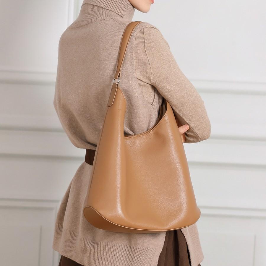 Women'S Vegetable Tanned Lazy Wind Single Shoulder Armpit Bag Simple Tote Bag Large Capacity Commuter Single Shoulder Bucket Bag