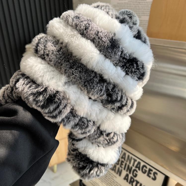 New Rex Rabbit Fur Hat Women's Thickened Cute Warm Ear Protection Korean Version Rabbit Fur Hat Fashionable and Versatile Winter