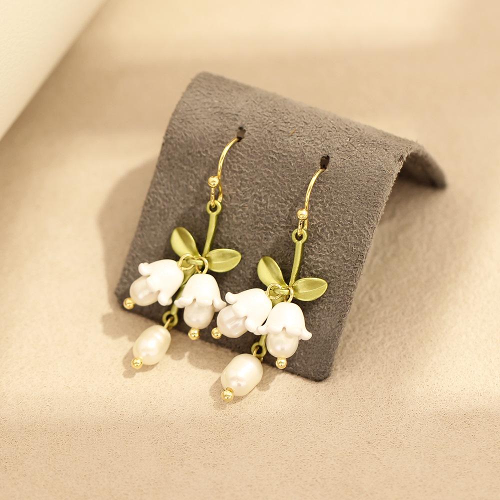 Beautiful temperament, lily of the valley, flower earhooks, long fairy style, thin face, spring earrings, retro gentle earrings, girls