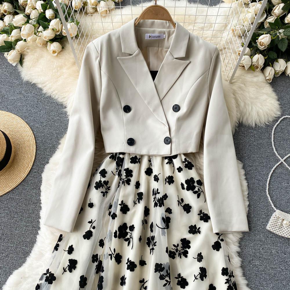 French Temperament Short Section Double-breasted Suit Jacket Female High-end Flocking Mesh Sling Dress Yangqi Two-piece Set