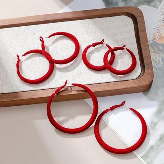 Exquisite 2025 Retro Red Flocked Stud Earrings - Elegant & Festive New Year Fashion 4cm Red Hoop