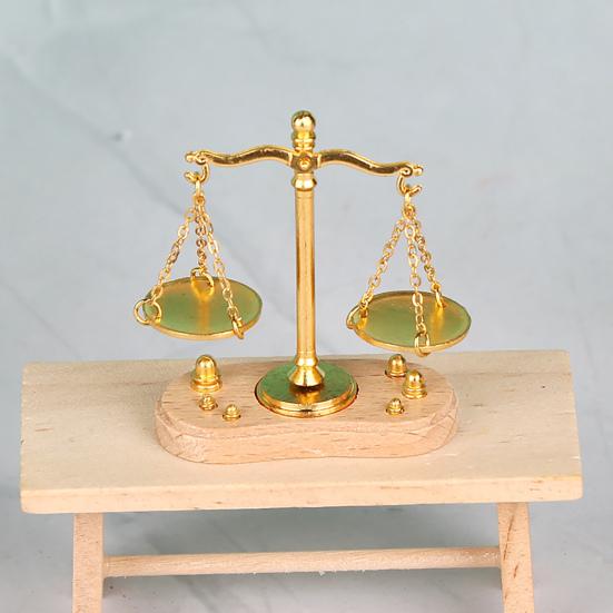 Mini Balance Scale 1:12 Scale Retro Miniature Justice Scale Model Collectible Realistic Vintage Balance Scales for Micro Scenes Cake Decor