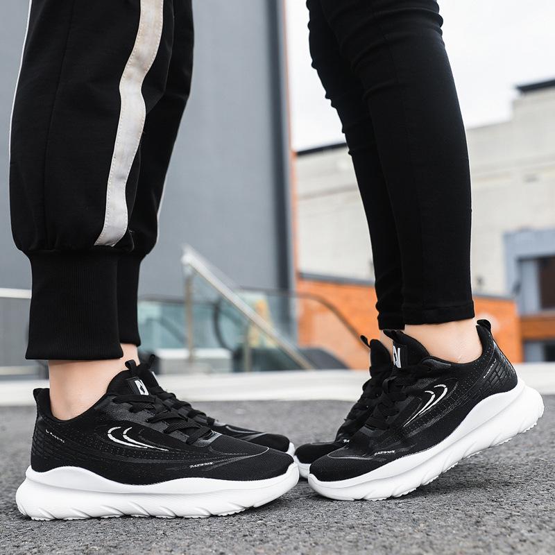 Men's Shoes New Sports Shoes Fashion Versatile Couple Casual Shoes Mesh Breathable Lightweight Shock Absorbing Casual Shoes