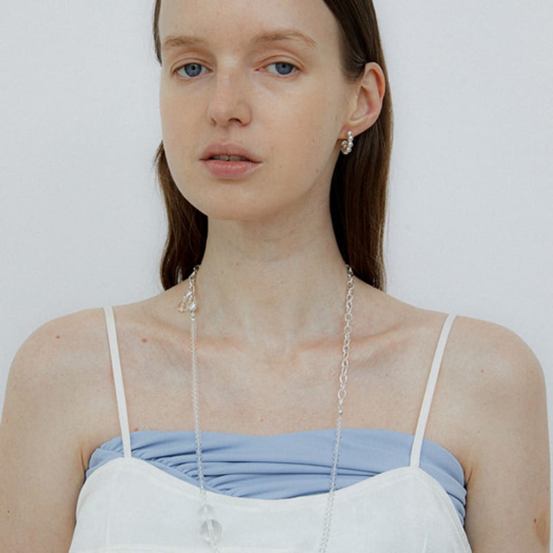 MIDNIGHT MOMENT Volume Bubble Necklace