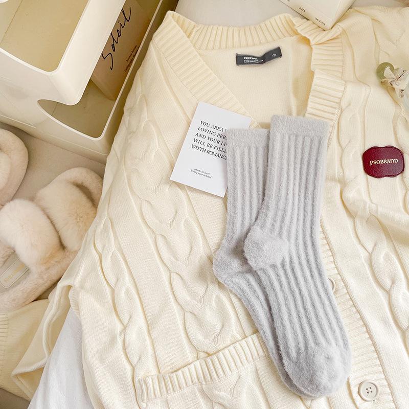 Women In Autumn and Winter Add Velvet and Thick Warm Yuezi Tube Floor Socks