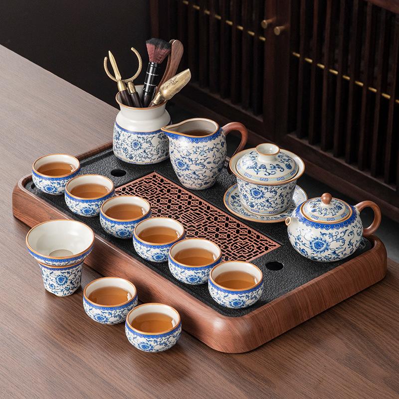 Small Household Ru Kiln Kung Fu Tea Set, Special Tea Drinking Set for Making Tea, Tea Making Teapot, Tea Cup, Tea Table, a Complete Set