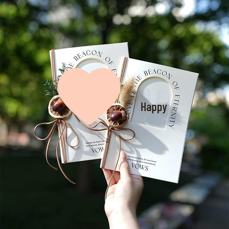 Ręcznie pisane karty przysięgi małżeńskiej dla Panny Młodej i Pana Młodego