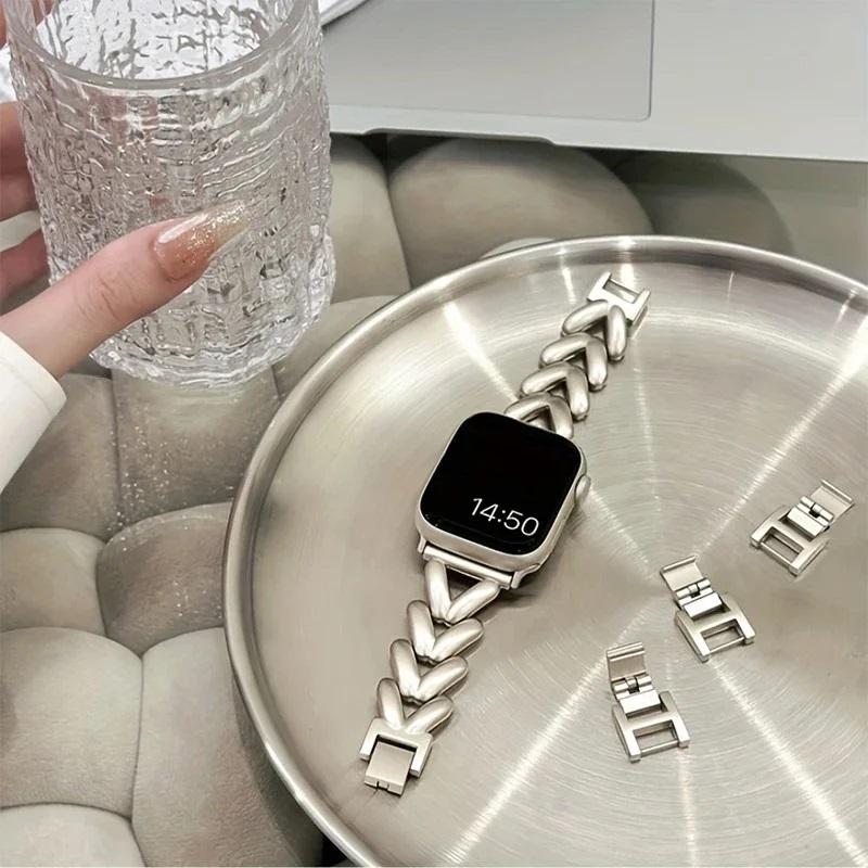 Love Heart Watch Straps for iWatch S11 Ultra 10 9 8 7 6 5 4 SE Band Slim Women Bracelet for iWatch 38 40 41 42 44 45 46 49mm