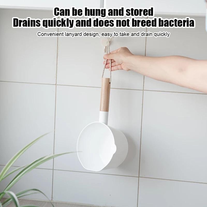 Wasserschöpfkelle mit langem Griff Haushalt Langlebig Dickes Plastik Wasserschöpfkelle Kann Hängen Badezimmer Küchenhelfer Zubehör Reinigungswerkzeug