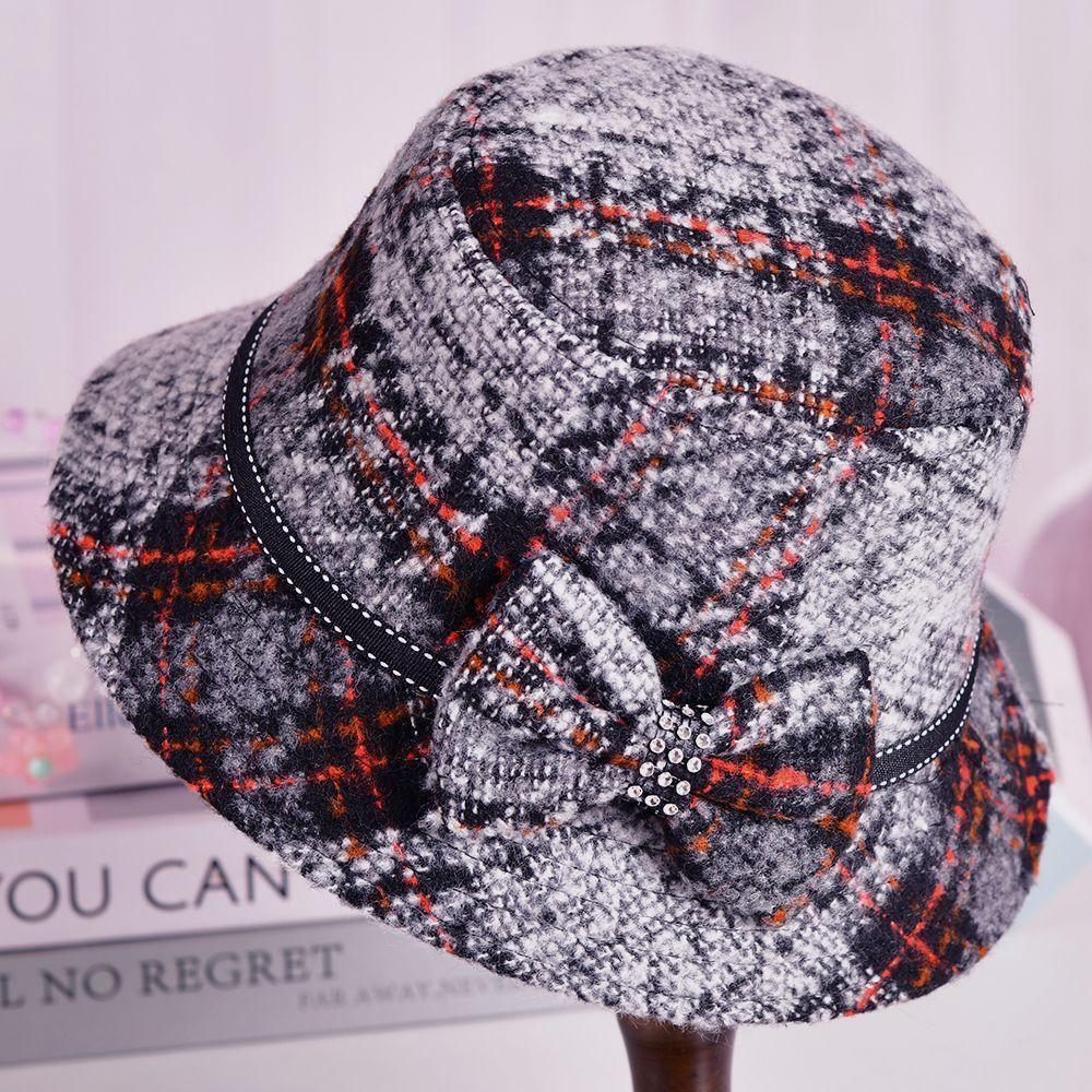Classic Wool Beret For Middleaged Women With Warmth And Windproof Features For Autumn And Winter Wear