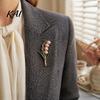 Retro Flower Brooch Pin for Women, Golden Plated Floral Lapel Pin, Blossom Badge Jewelry Daily Wear Parties Anti Oxidation