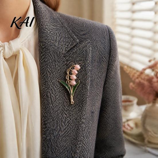 Retro Flower Brooch Pin for Women, Golden Plated Floral Lapel Pin, Blossom Badge Jewelry Daily Wear Parties Anti Oxidation