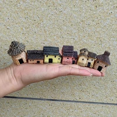 6 ks Rozprávková záhrada Mini domček Bábikové doplnky Miniatúrna dedinská chatrč Figúrka Chalúpka DIY Domček pre bábiky Hračka Mikro krajinná dekorácia