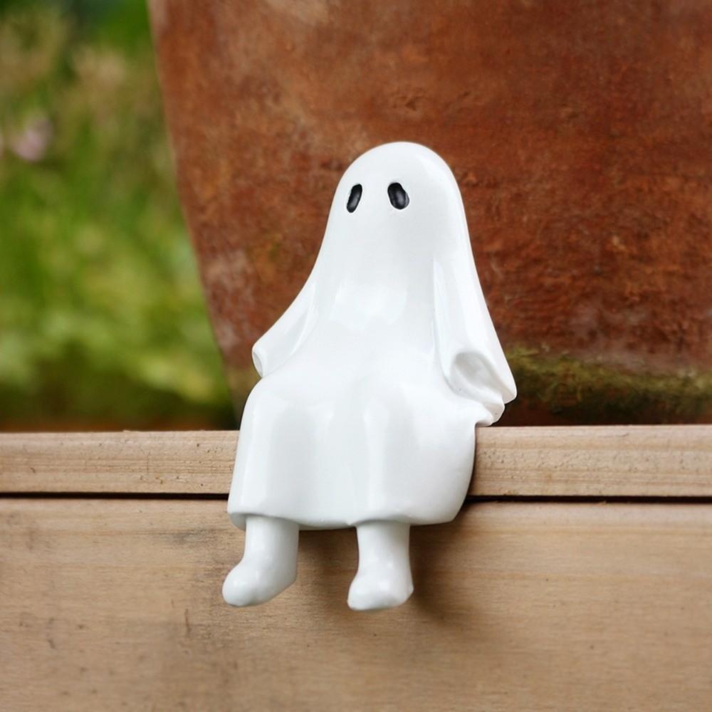 Creative Resin Halloween Ghost Figurine Cartoon Decorative Small Sculpture Funny Ghost Ornament Haunted House Prop